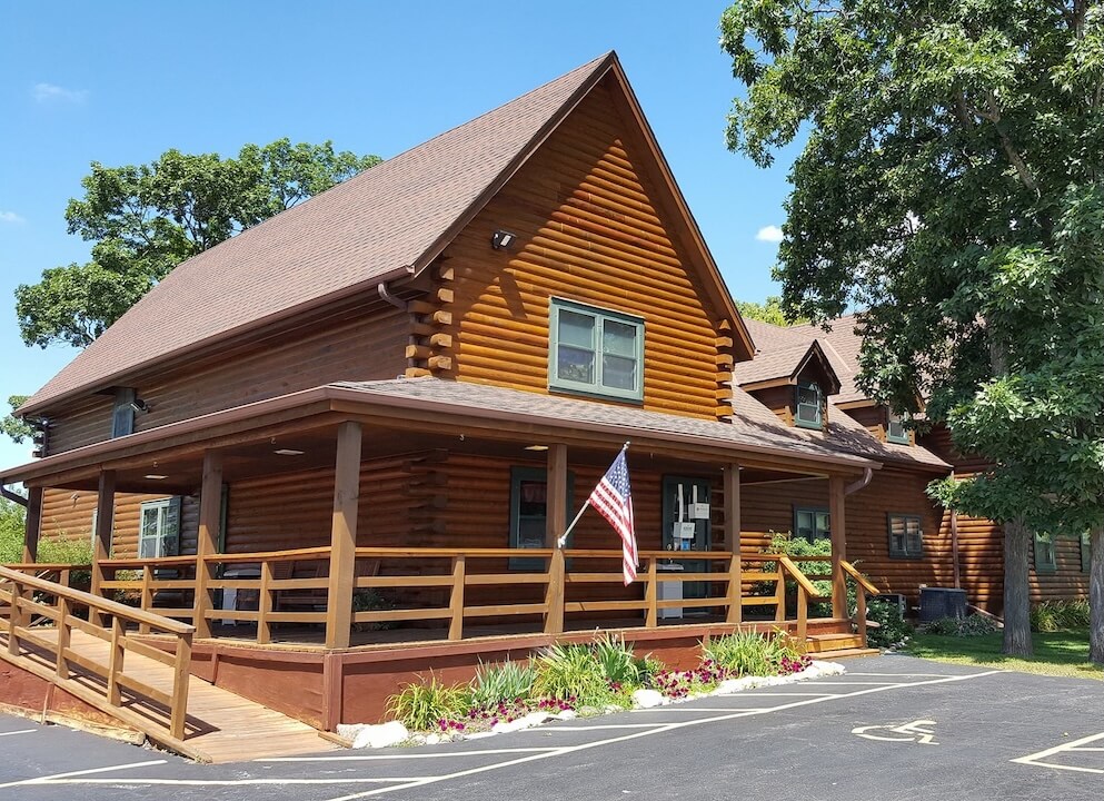 Outside picture of the veterinary practice 